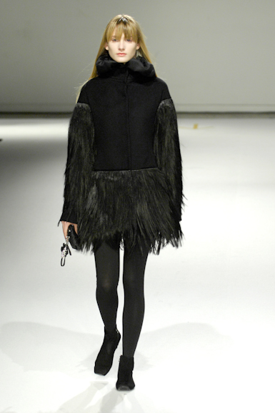 desfiles-gloriacoelho-saopauloinverno2008rtw-136