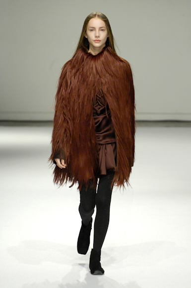 desfiles-gloriacoelho-saopauloinverno2008rtw-143