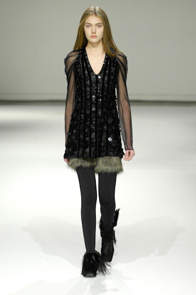 desfiles-gloriacoelho-saopauloinverno2008rtw-147
