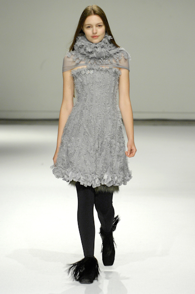 desfiles-gloriacoelho-saopauloinverno2008rtw-149