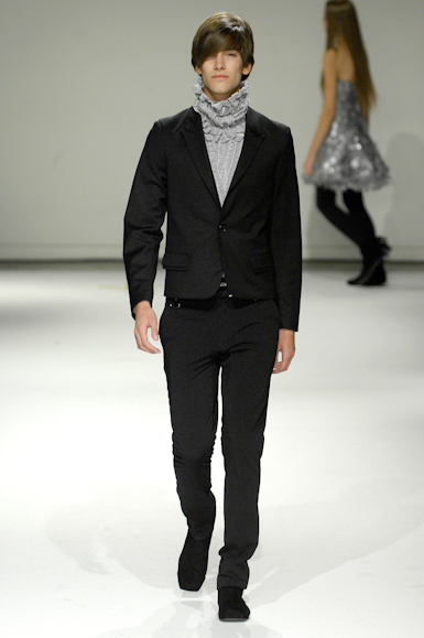 desfiles-gloriacoelho-saopauloinverno2008rtw-154