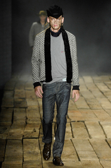desfiles-herchmen-saopauloinverno2008rtw-104