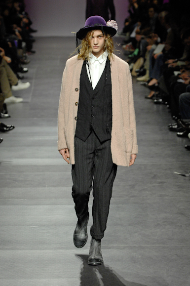 desfiles-anndemeulemeester-parisinverno2008men-105
