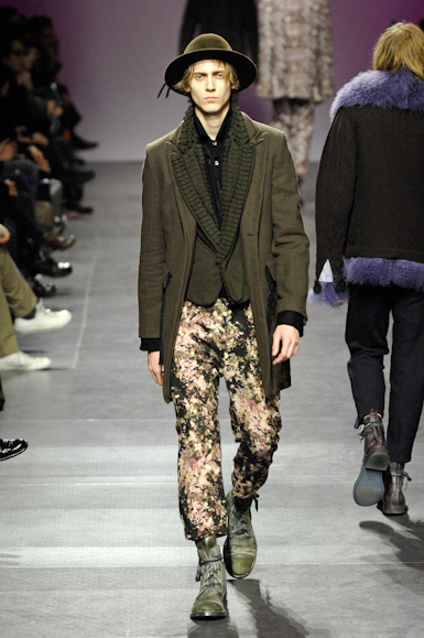 desfiles-anndemeulemeester-parisinverno2008men-108
