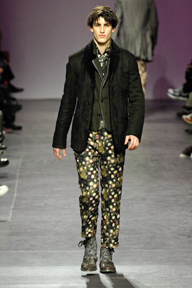 desfiles-anndemeulemeester-parisinverno2008men-113