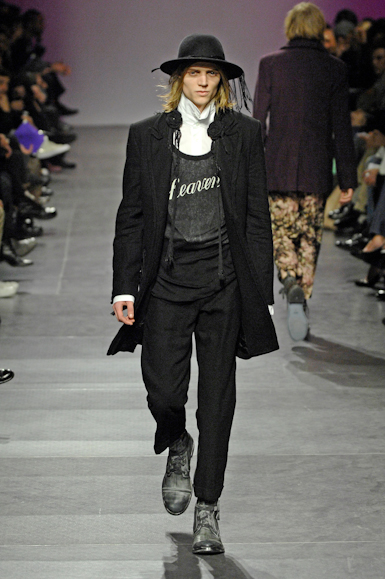 desfiles-anndemeulemeester-parisinverno2008men-129