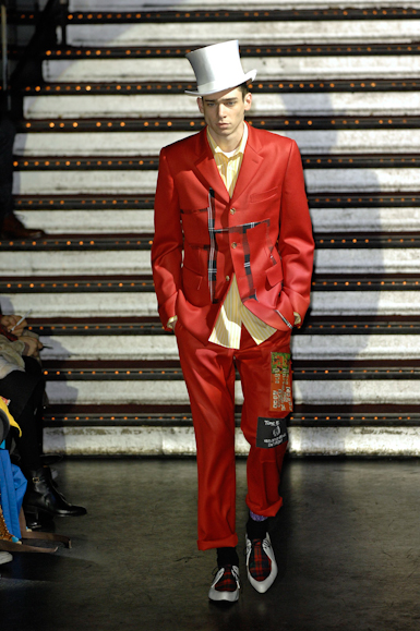 desfiles-commedesgarcons-parisinverno2008men-101