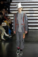 desfiles-commedesgarcons-parisinverno2008men-104