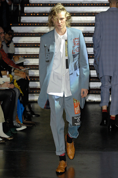 desfiles-commedesgarcons-parisinverno2008men-116