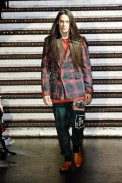 desfiles-commedesgarcons-parisinverno2008men-118