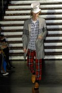 desfiles-commedesgarcons-parisinverno2008men-127