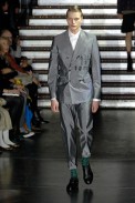 desfiles-commedesgarcons-parisinverno2008men-134