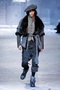 desfiles-johngalliano-parisinverno2008men-100