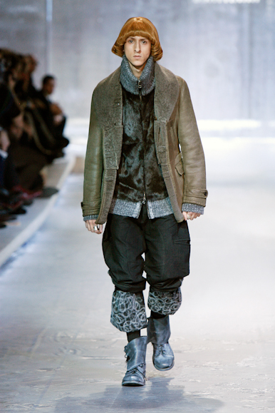 desfiles-johngalliano-parisinverno2008men-106