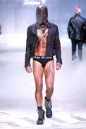 desfiles-johngalliano-parisinverno2008men-144