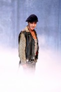 desfiles-johngalliano-parisinverno2008men-155
