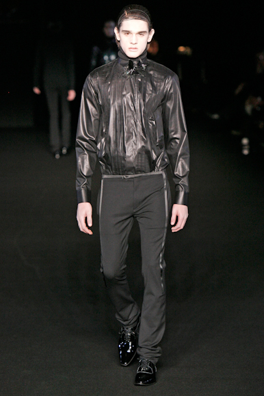 desfiles-dior-parisinverno2008men-107