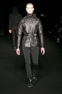 desfiles-dior-parisinverno2008men-119