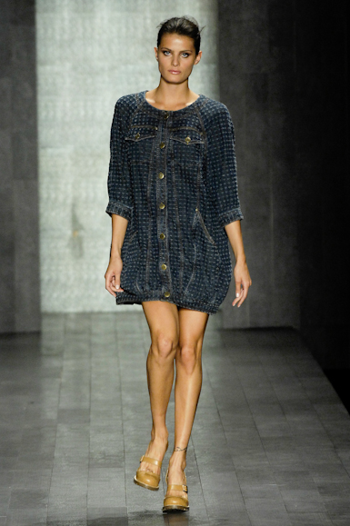 desfiles-zoomp-saopauloinverno2008rtw-100