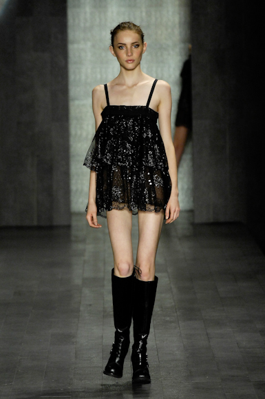 desfiles-zoomp-saopauloinverno2008rtw-116