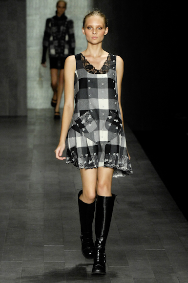 desfiles-zoomp-saopauloinverno2008rtw-126