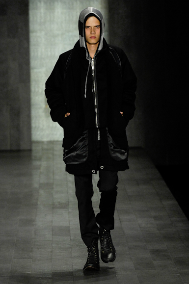 desfiles-zoomp-saopauloinverno2008rtw-129