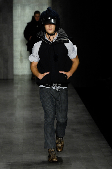 desfiles-zoomp-saopauloinverno2008rtw-131