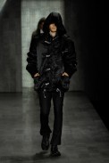 desfiles-zoomp-saopauloinverno2008rtw-137