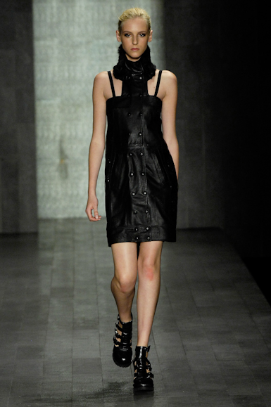 desfiles-zoomp-saopauloinverno2008rtw-142