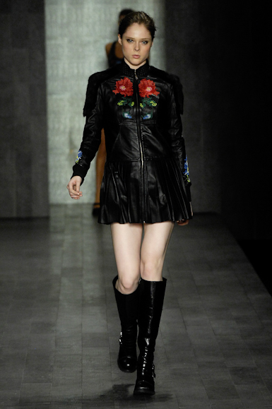 desfiles-zoomp-saopauloinverno2008rtw-146