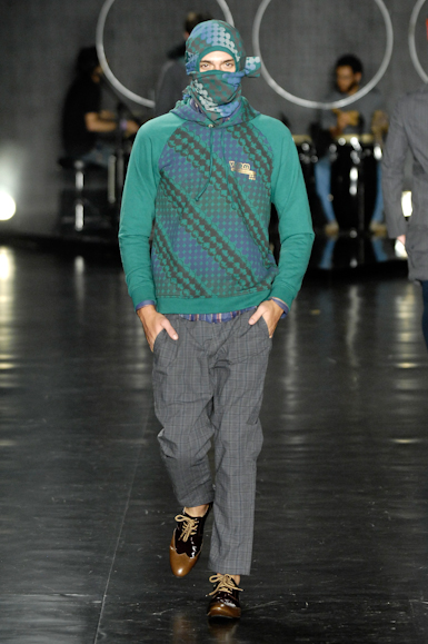 desfiles-vrom-saopauloinverno2008rtw-101