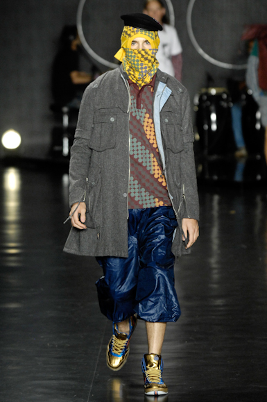 desfiles-vrom-saopauloinverno2008rtw-105