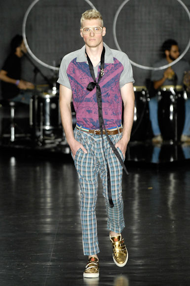 desfiles-vrom-saopauloinverno2008rtw-114
