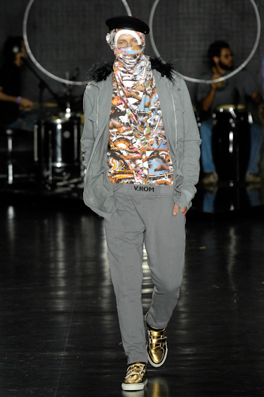 desfiles-vrom-saopauloinverno2008rtw-117