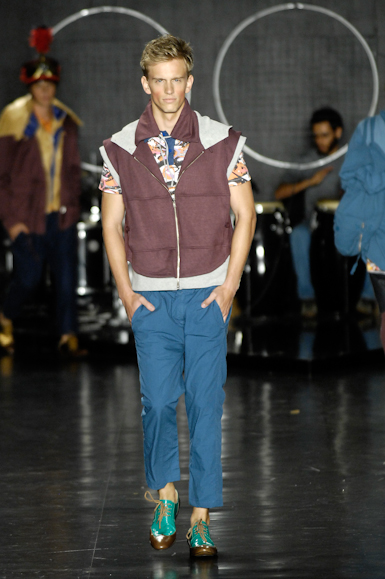 desfiles-vrom-saopauloinverno2008rtw-118