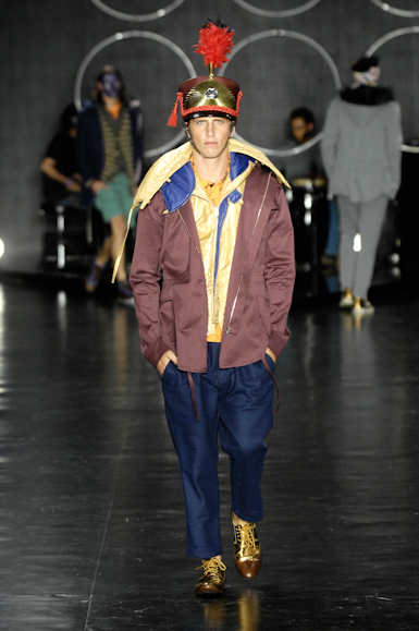 desfiles-vrom-saopauloinverno2008rtw-119