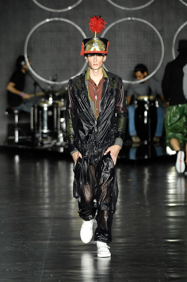 desfiles-vrom-saopauloinverno2008rtw-131