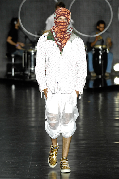 desfiles-vrom-saopauloinverno2008rtw-132