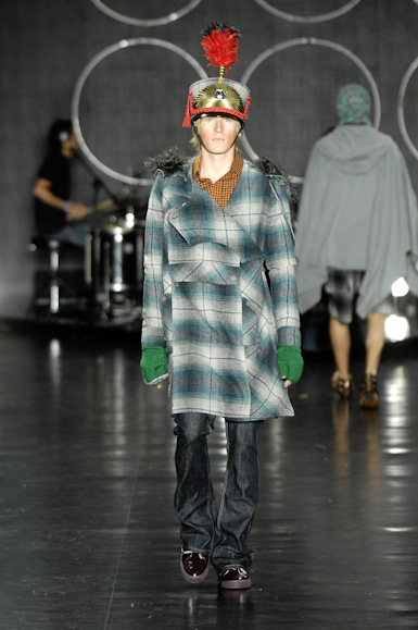 desfiles-vrom-saopauloinverno2008rtw-137