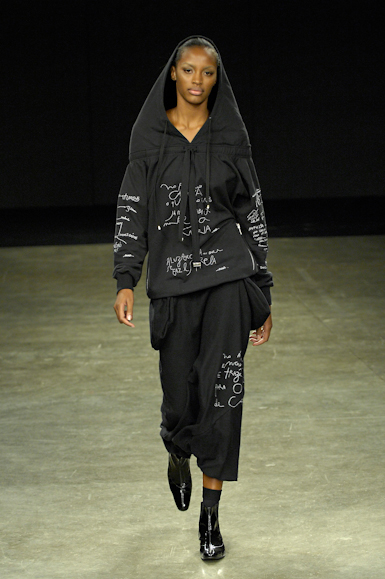 desfiles-uma-saopauloinverno2008rtw-110
