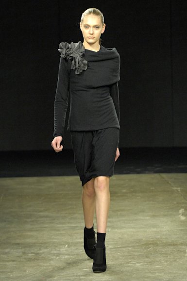 desfiles-uma-saopauloinverno2008rtw-115