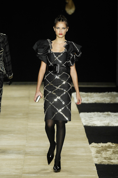 desfiles-samuelcirnasnck-saopauloinverno2008rtw-102