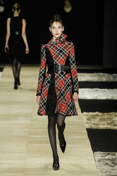 desfiles-samuelcirnasnck-saopauloinverno2008rtw-108