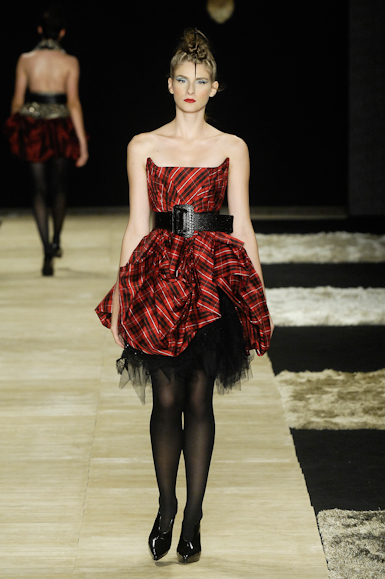 desfiles-samuelcirnasnck-saopauloinverno2008rtw-112