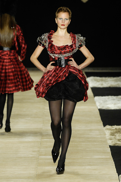 desfiles-samuelcirnasnck-saopauloinverno2008rtw-114