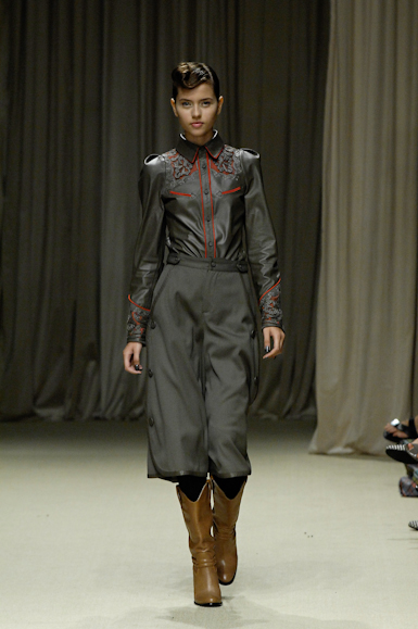 desfiles-reinaldoloureno-saopauloinverno2008rtw-113