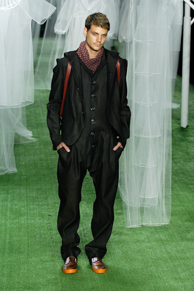 desfiles-ronaldofraga-saopauloinverno2008rtw-109
