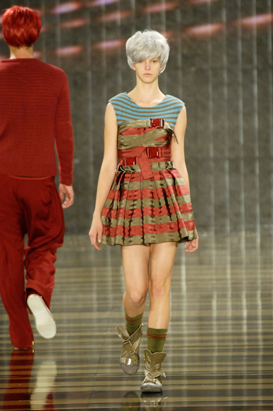 desfiles-osklen-saopauloinverno2008rtw-109