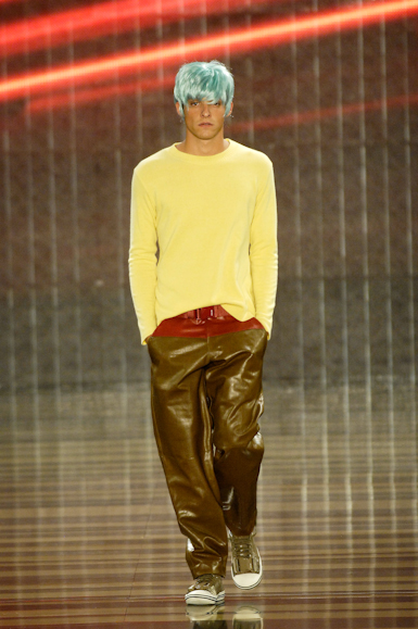 desfiles-osklen-saopauloinverno2008rtw-112