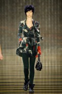desfiles-osklen-saopauloinverno2008rtw-119